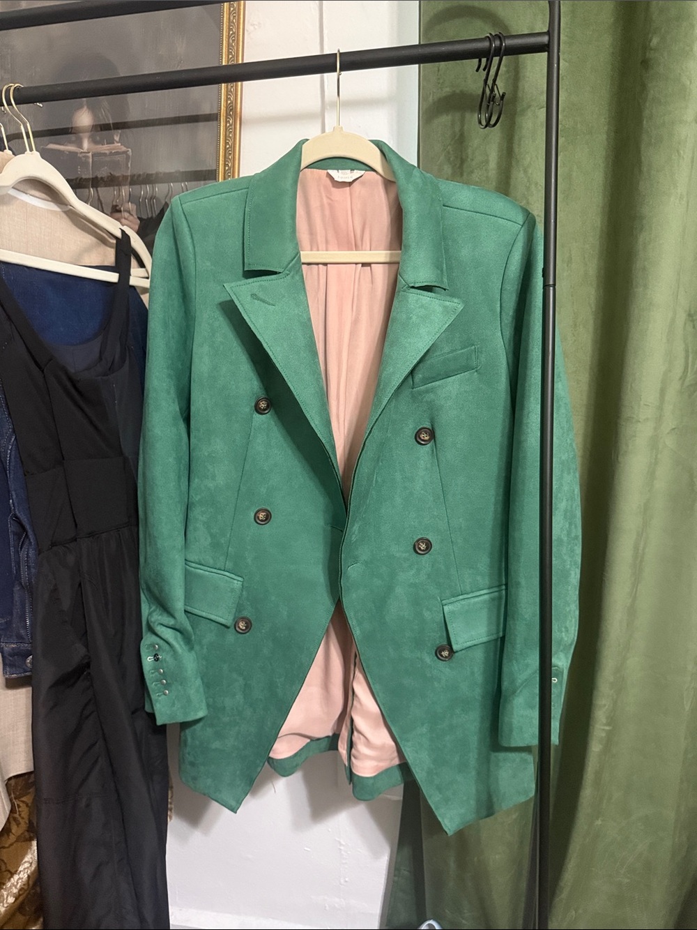 Sosken Green Double-Breasted Suede Blazer Jacket